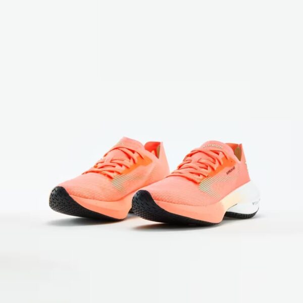 کفش دویدن زنانه - جاده‌ای - مرجانی - مدل KIPRUN KD900 - Image 9