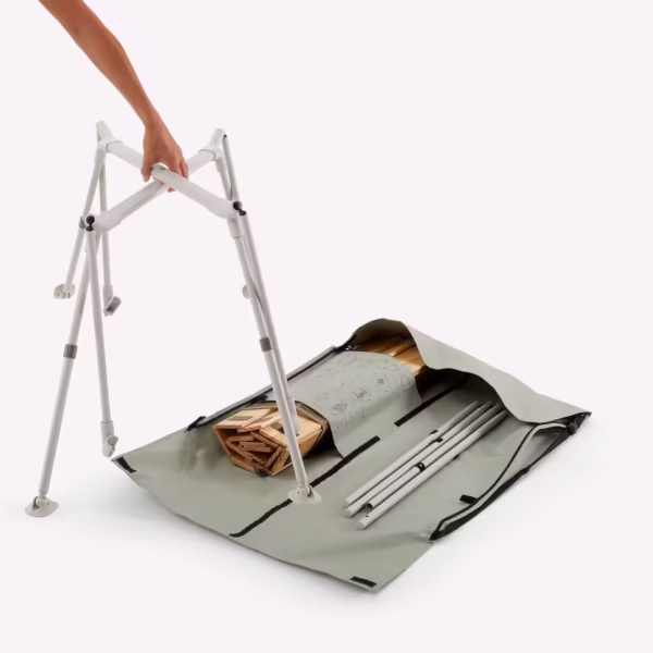 میز کمپینگ QUECHUA سطح چوبی ظرفیت 4/6 نفر