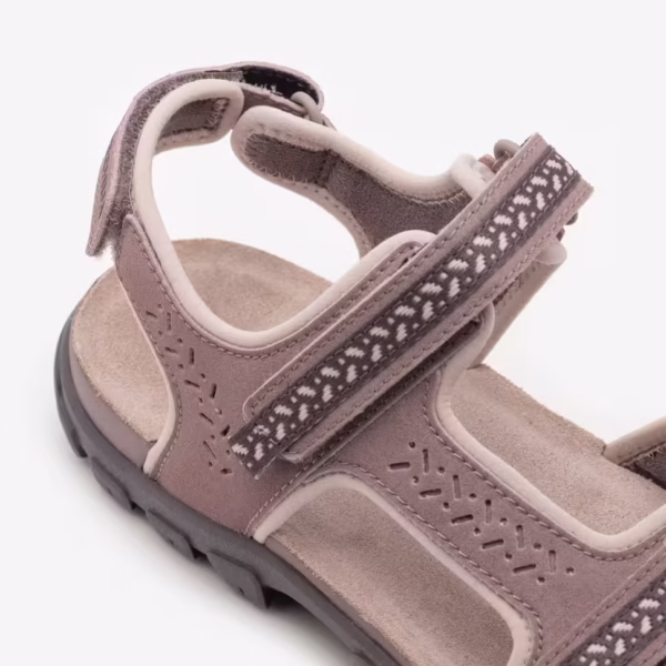 صندل چرمی زنانه طبیعت‌گردی QUECHUA مدل NH500