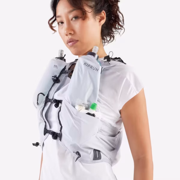 کوله‌پشتی تریل رانینگ ۱۰ لیتری کیپران مدل Bag 900 – رنگ طوسی